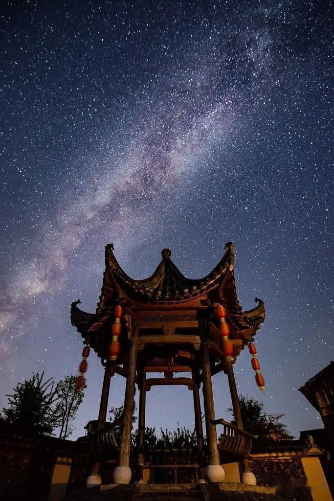 公主婚后三天自缢，宫女解开其衣裙，才“泪流满面”的明白为何！